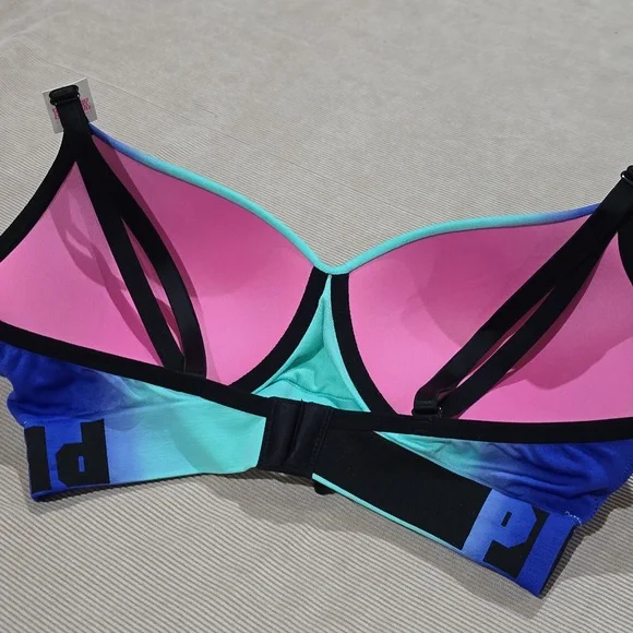 NWOT- Victoria's PINK Sport Bra - Picture 2 of 5